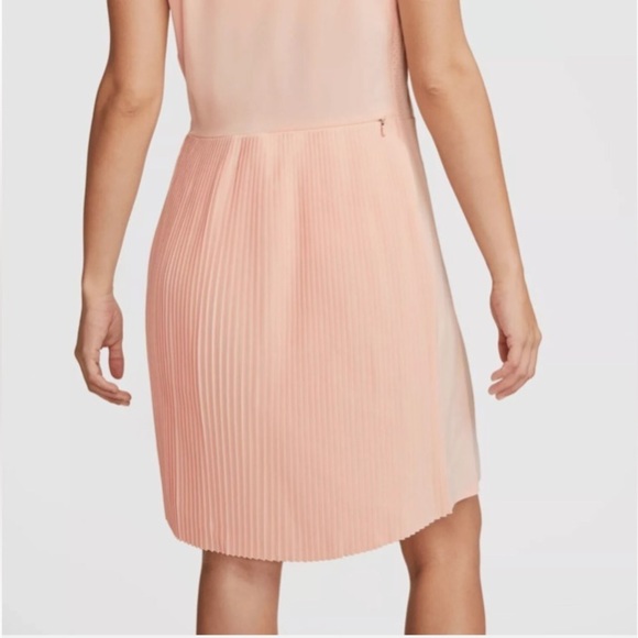 Nike Sleeveless Dri-FIT Ace Golf Dress M Dh2437 800 Light Pink Gym Workout Golf - Picture 5 of 16